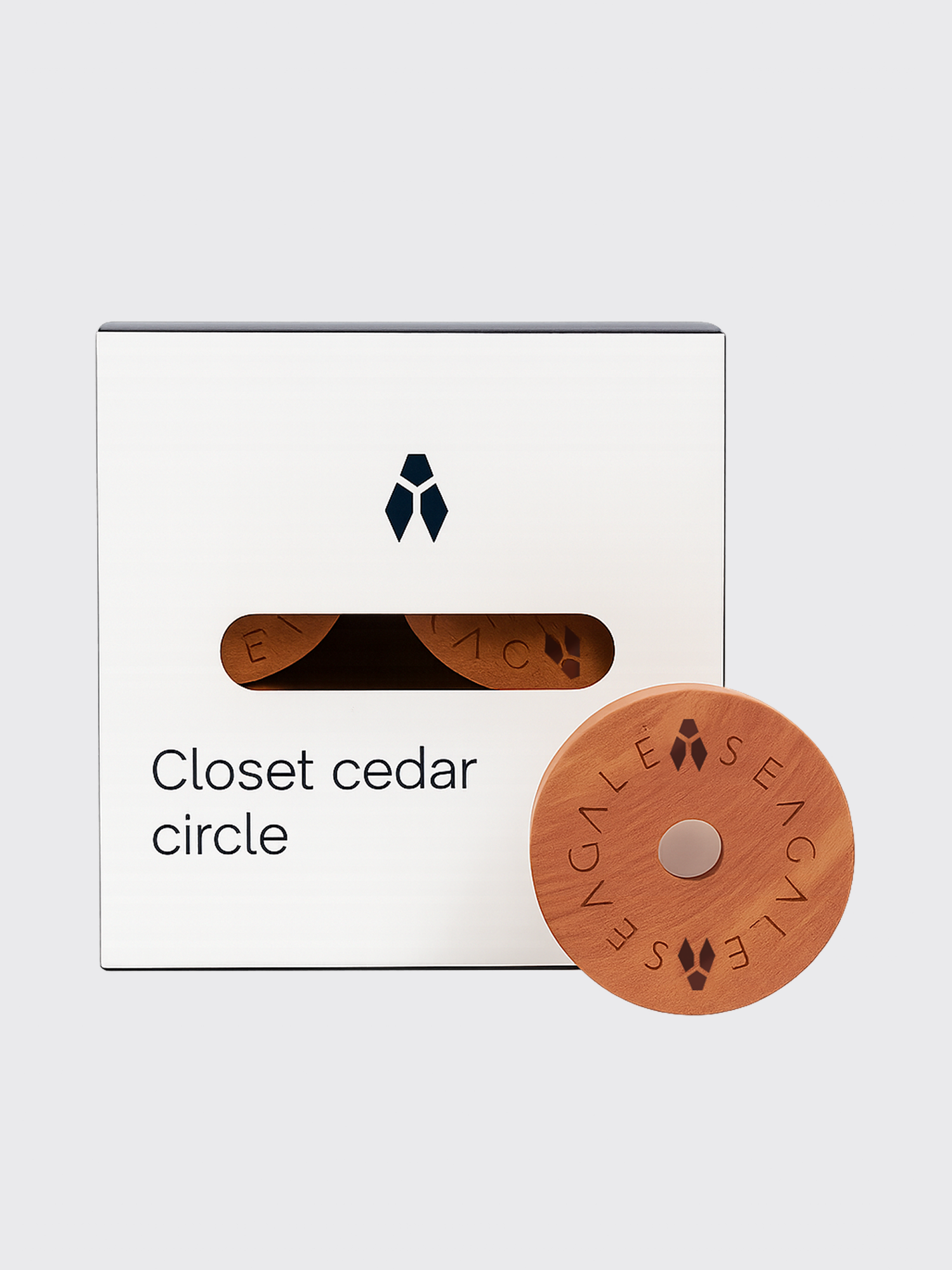 Closet cedar cirlce cèdre rouge