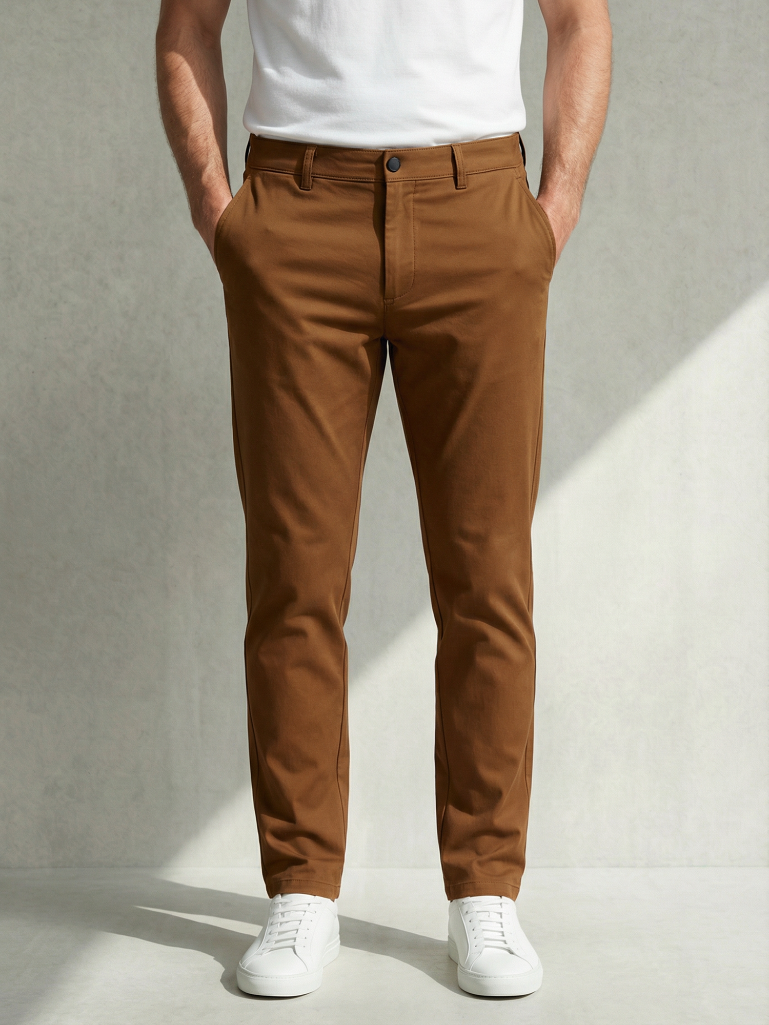 PERFORMANCE CHINOS Marron