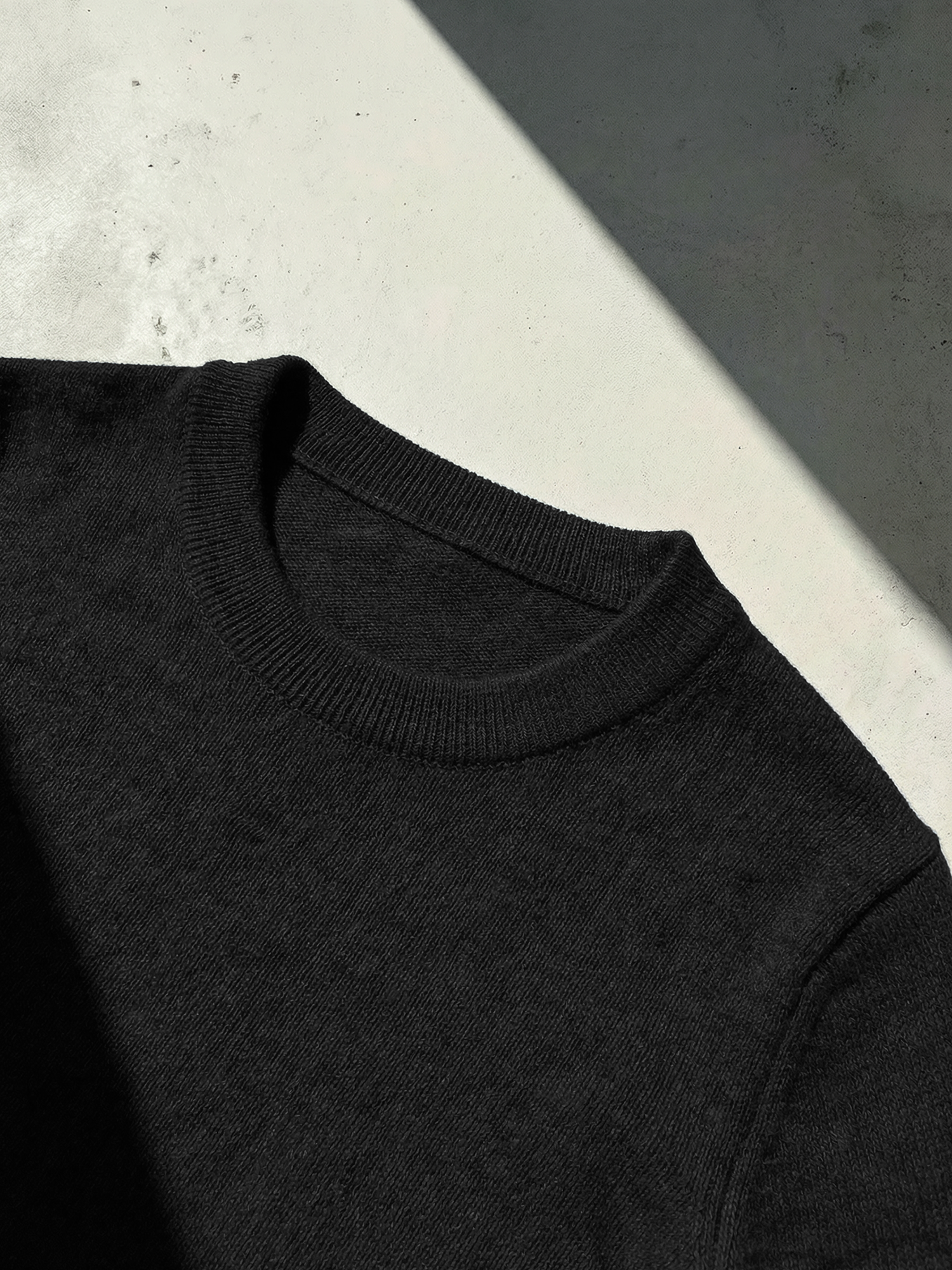 ULTRA MERINO PULLOVER Noir