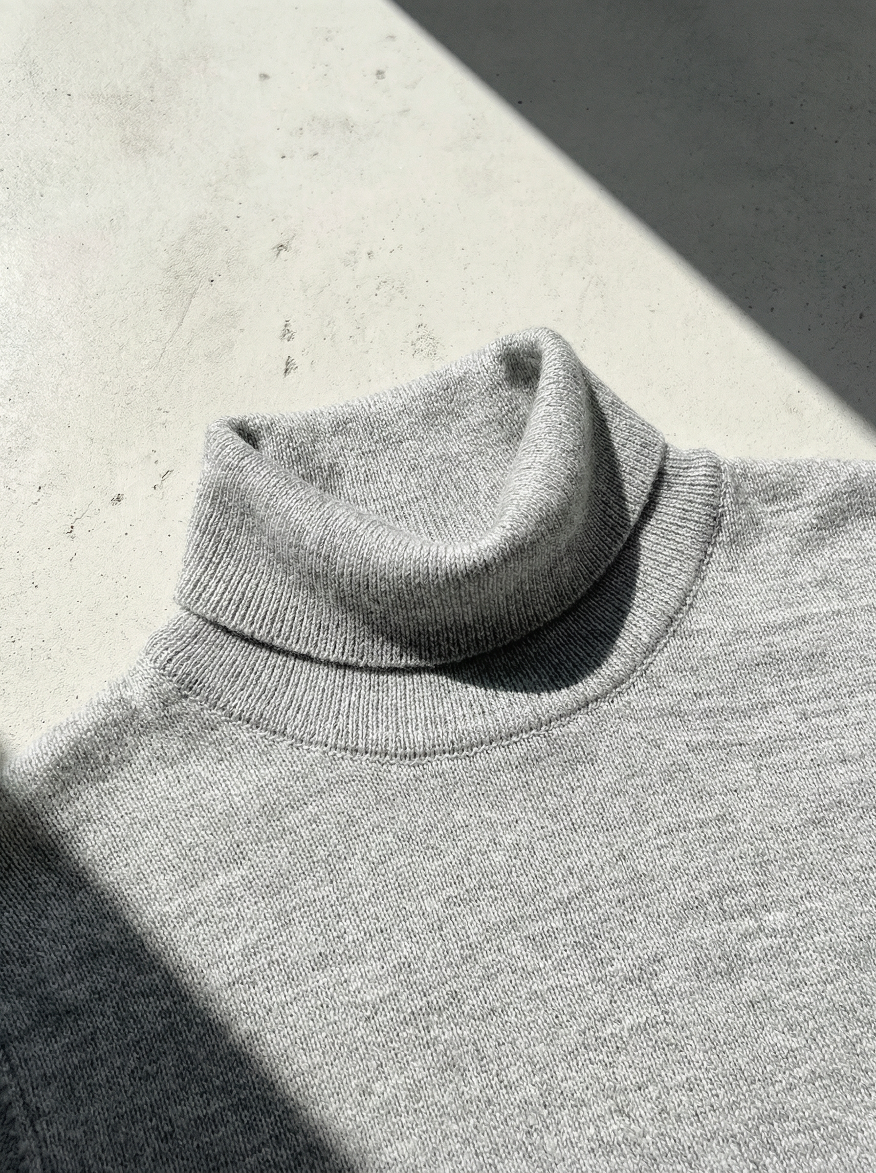 ULTRA MERINO TURTLENECK Gris clair