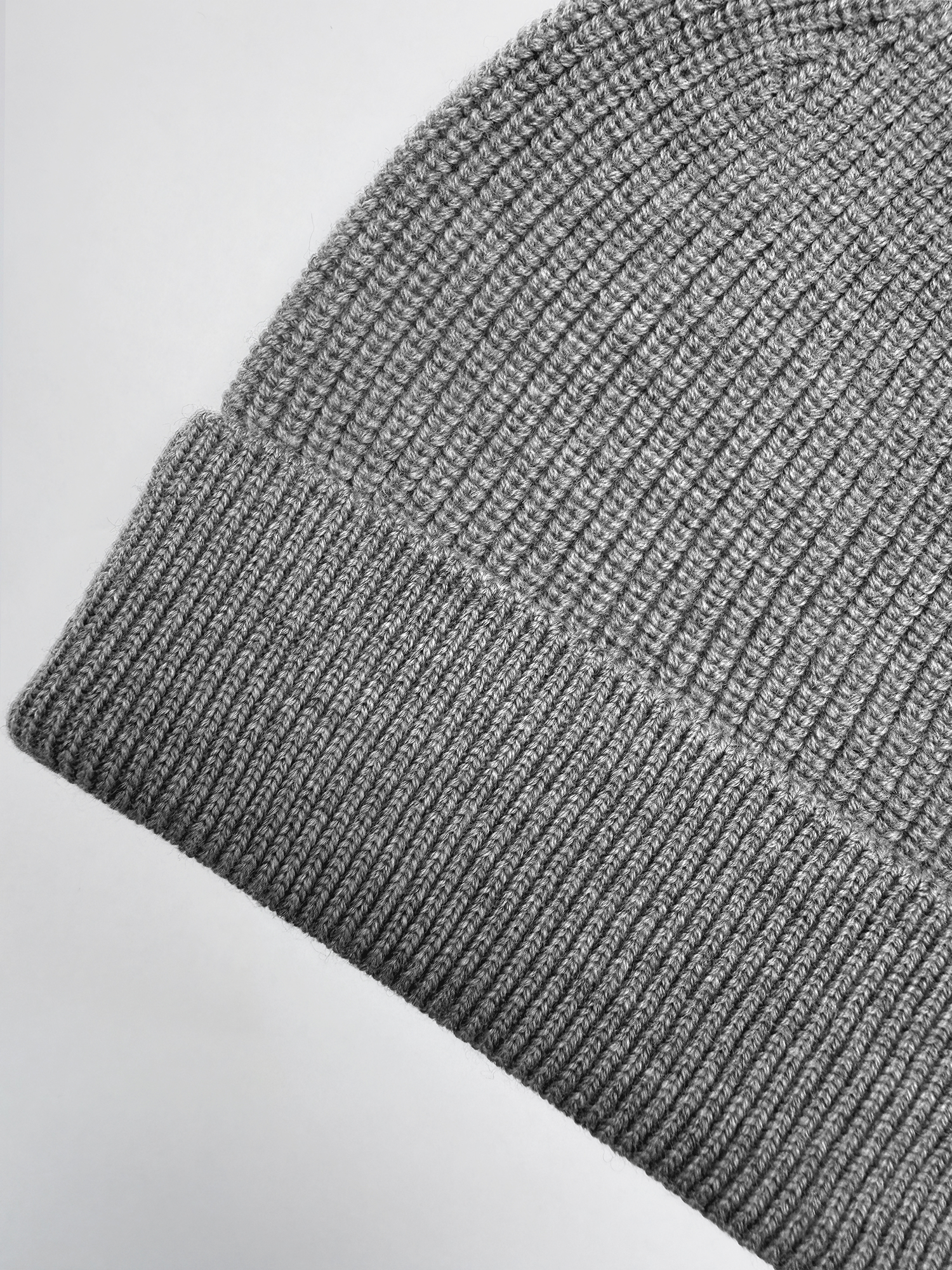 SEAMLESS MERINO BEANIE Gris Clair