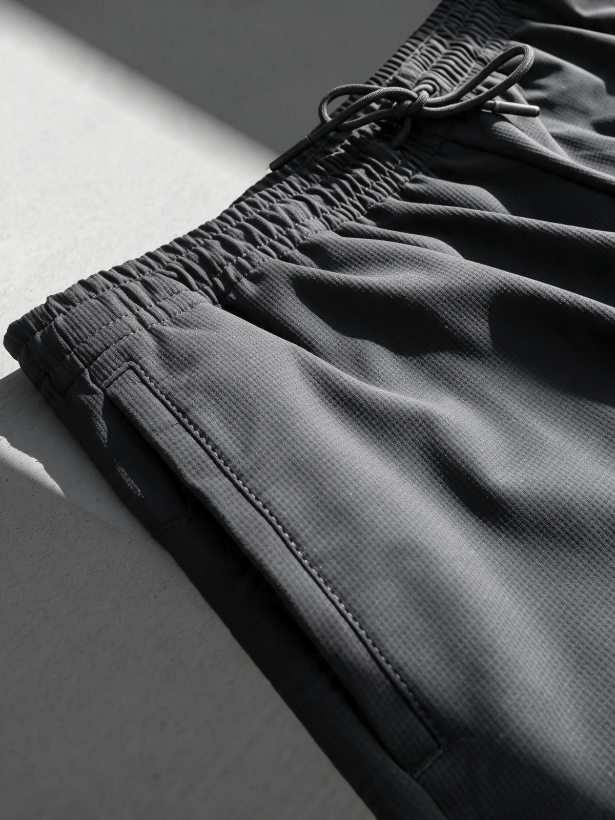 MOVEMENT PANTS Noir gaufré