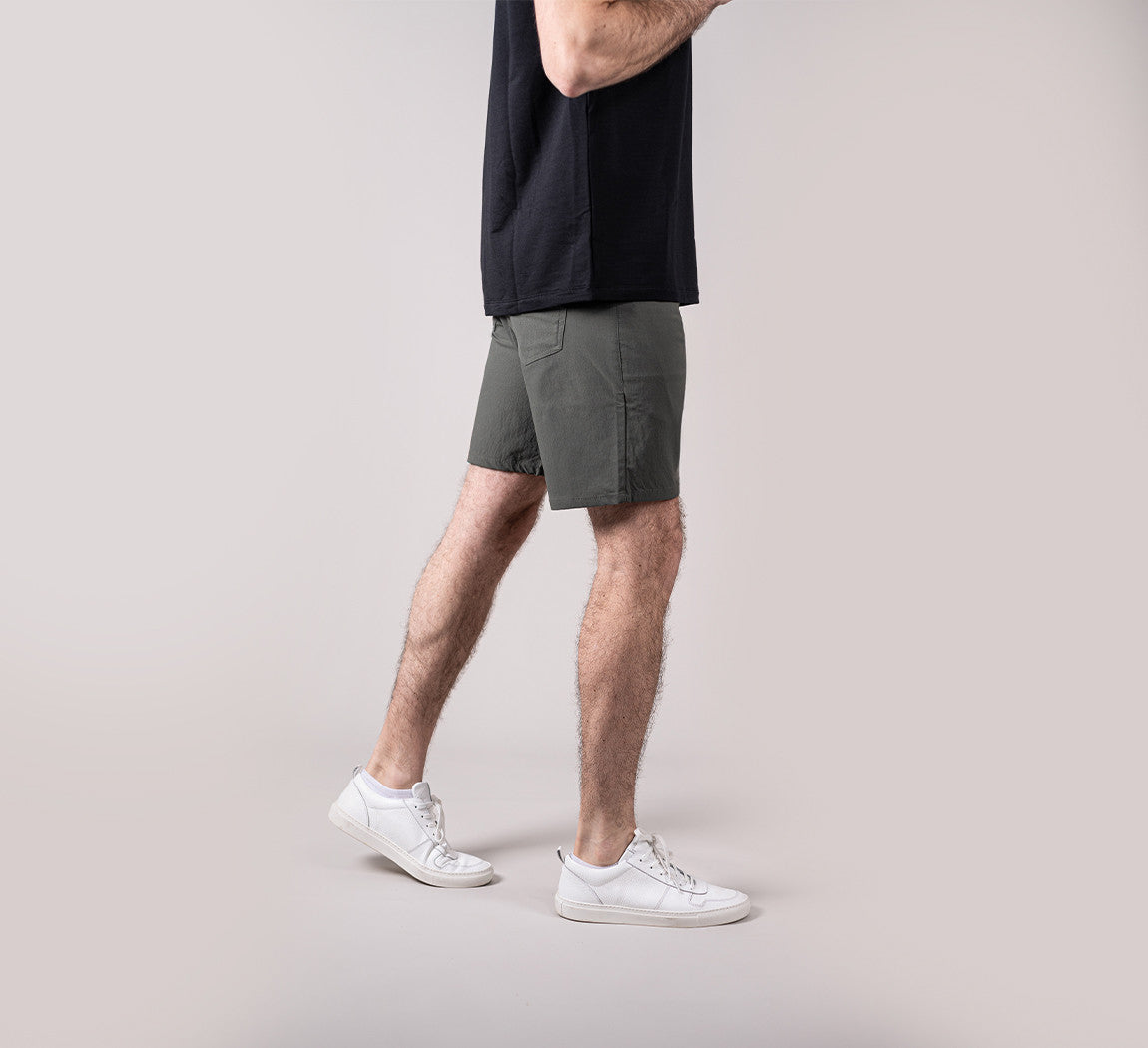 EVERYDAY SHORTS Kaki