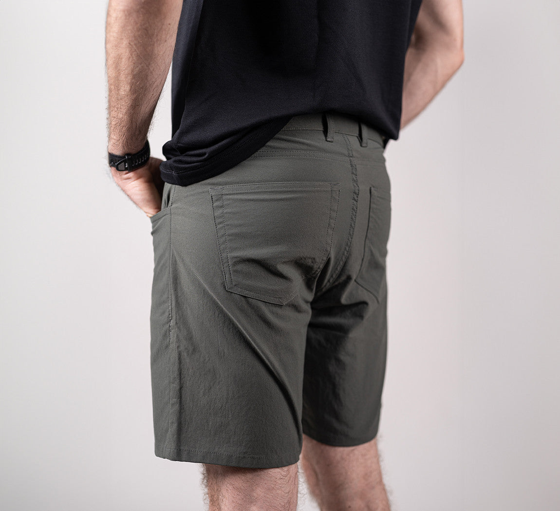 EVERYDAY SHORTS Kaki