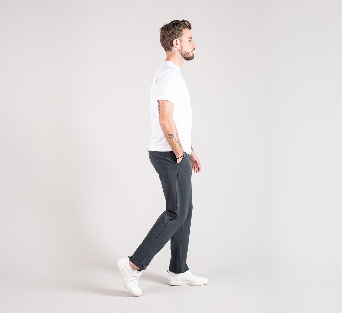 PERFORMANCE CHINOS