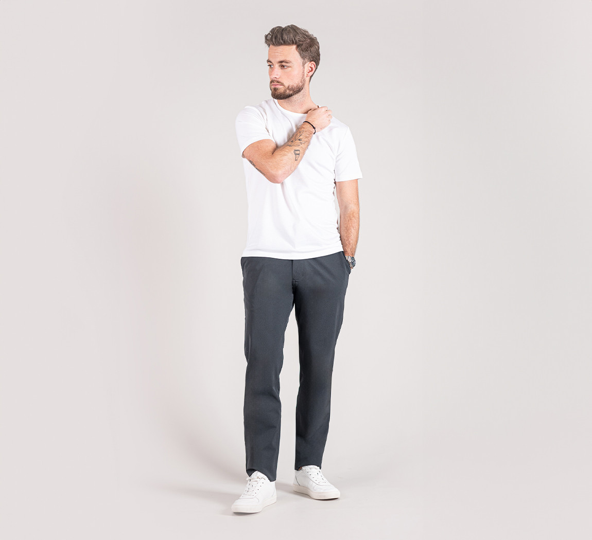 PERFORMANCE CHINOS