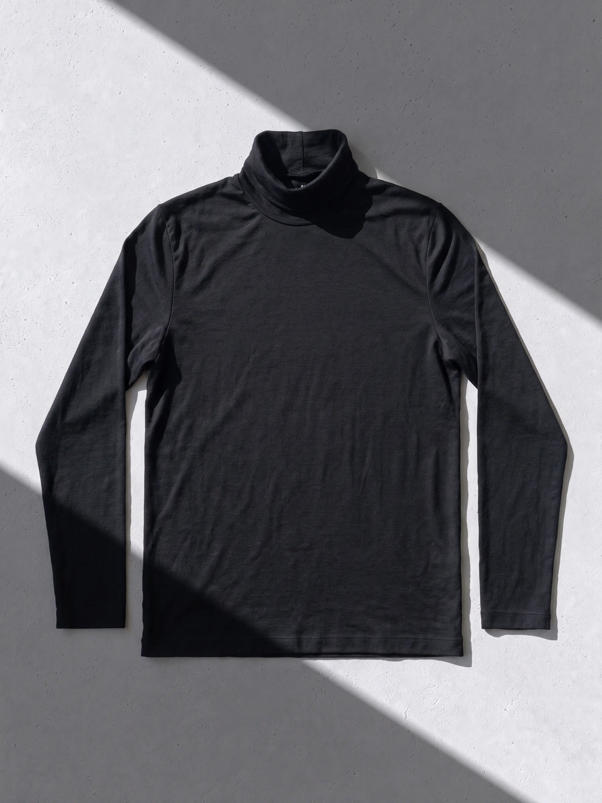 PURE MERINO TURTLENECK noir 