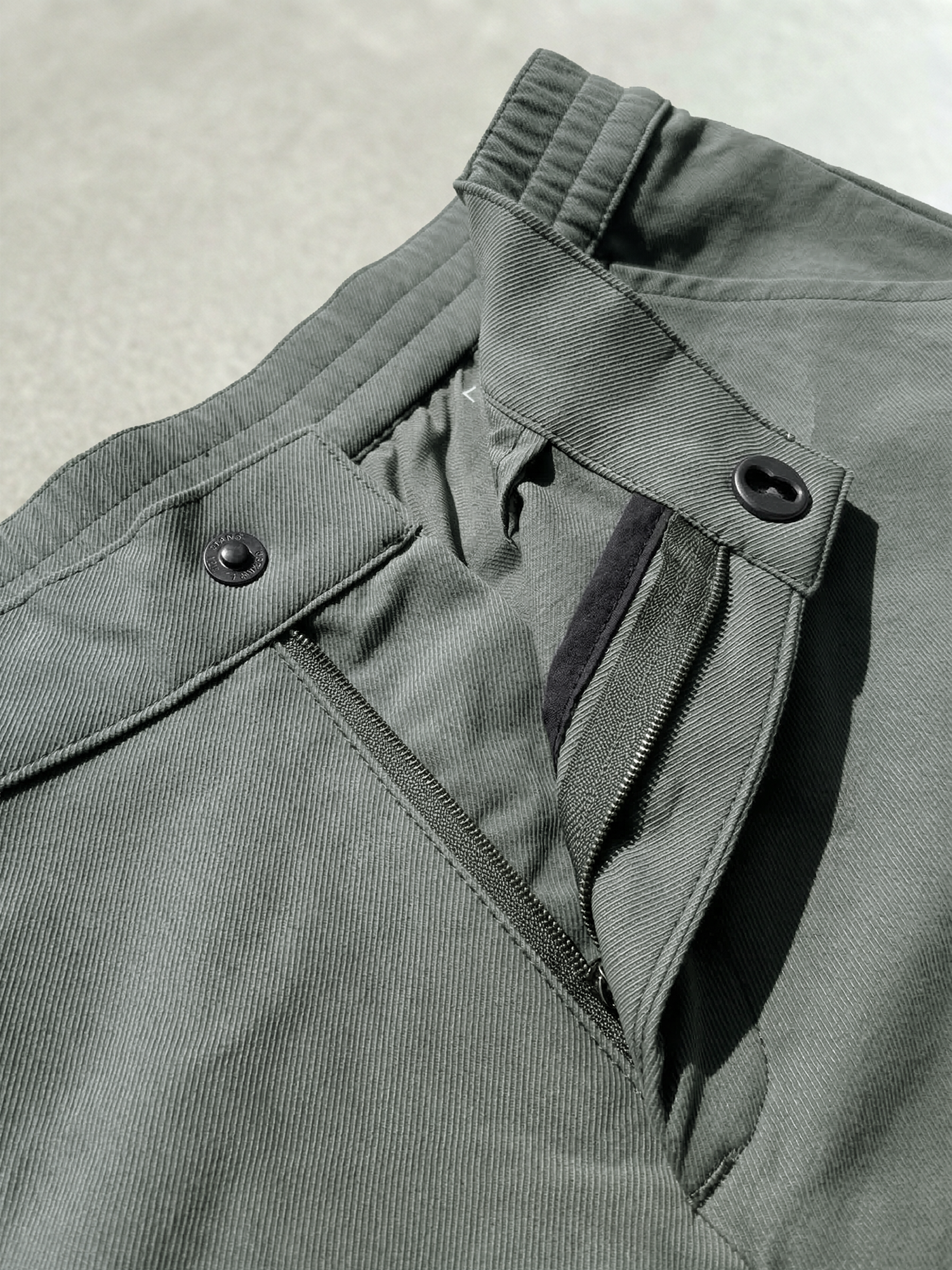 ALL-AROUND SHORTS Kaki 