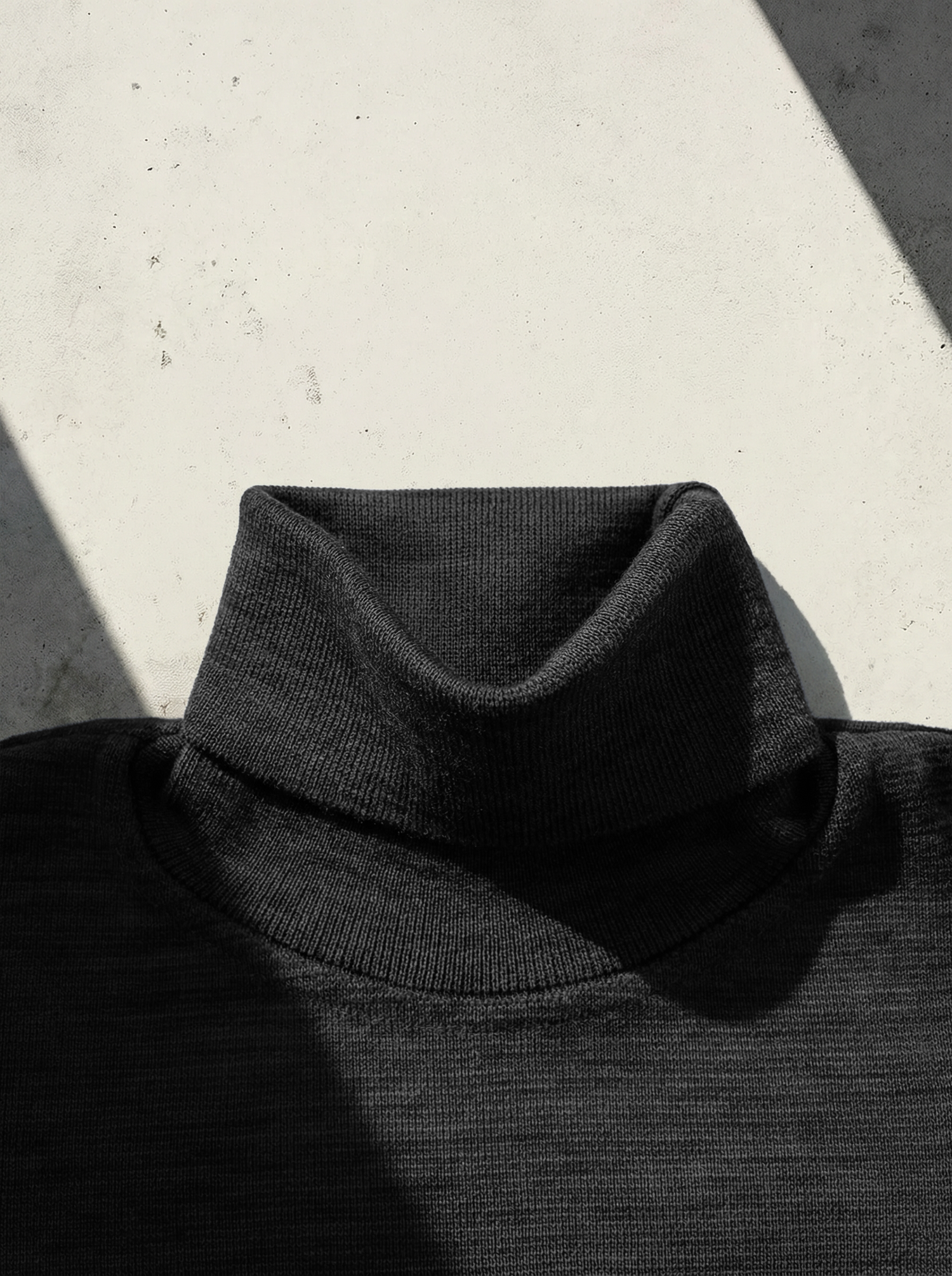 ULTRA MERINO TURTLENECK Noir 