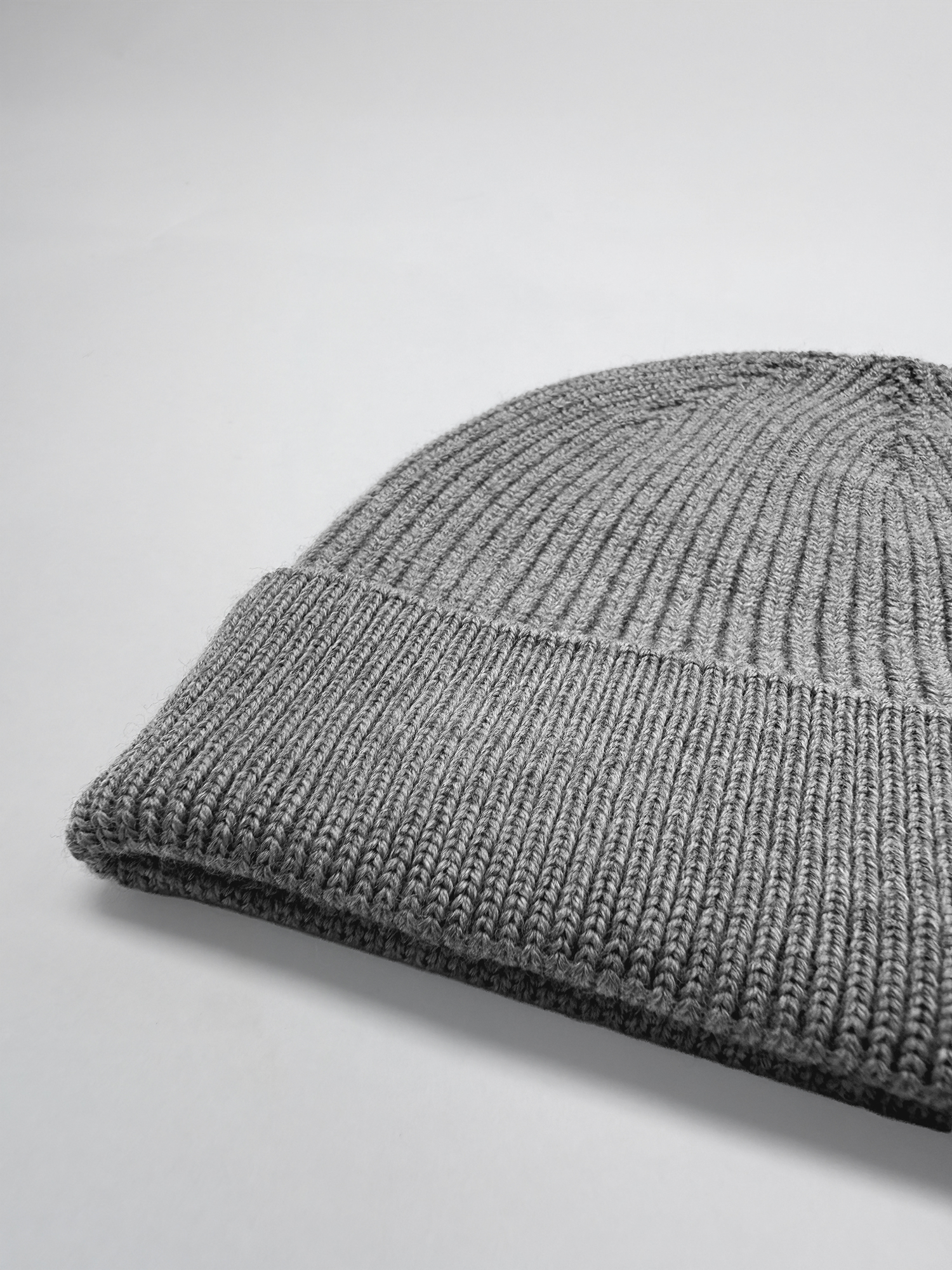 SEAMLESS MERINO BEANIE Gris Clair 