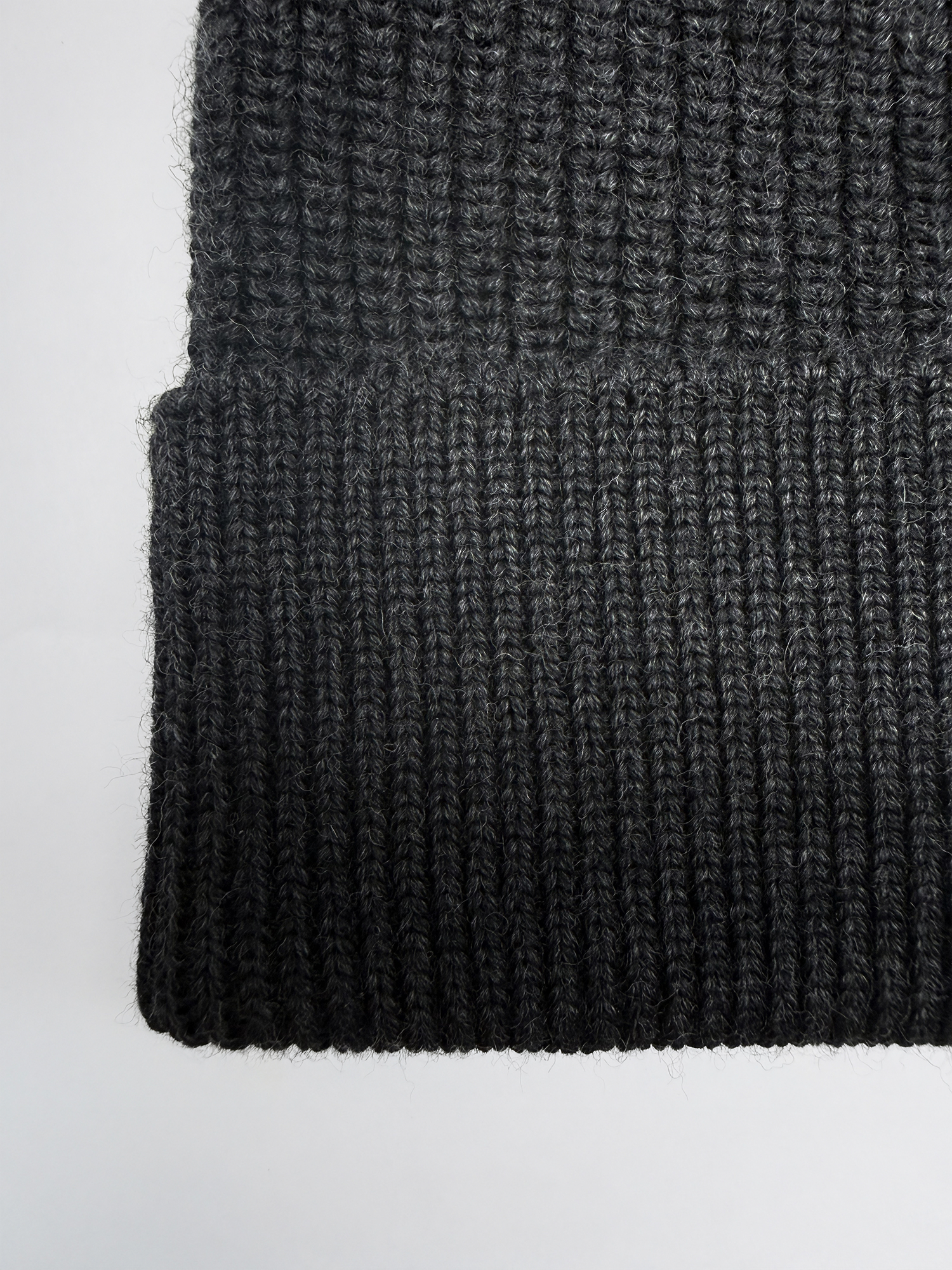 SEAMLESS MERINO BEANIE Gris Anthracite 