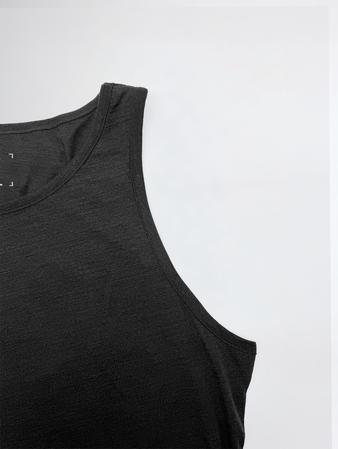 PERFORMANCE MERINO TANK Noir 