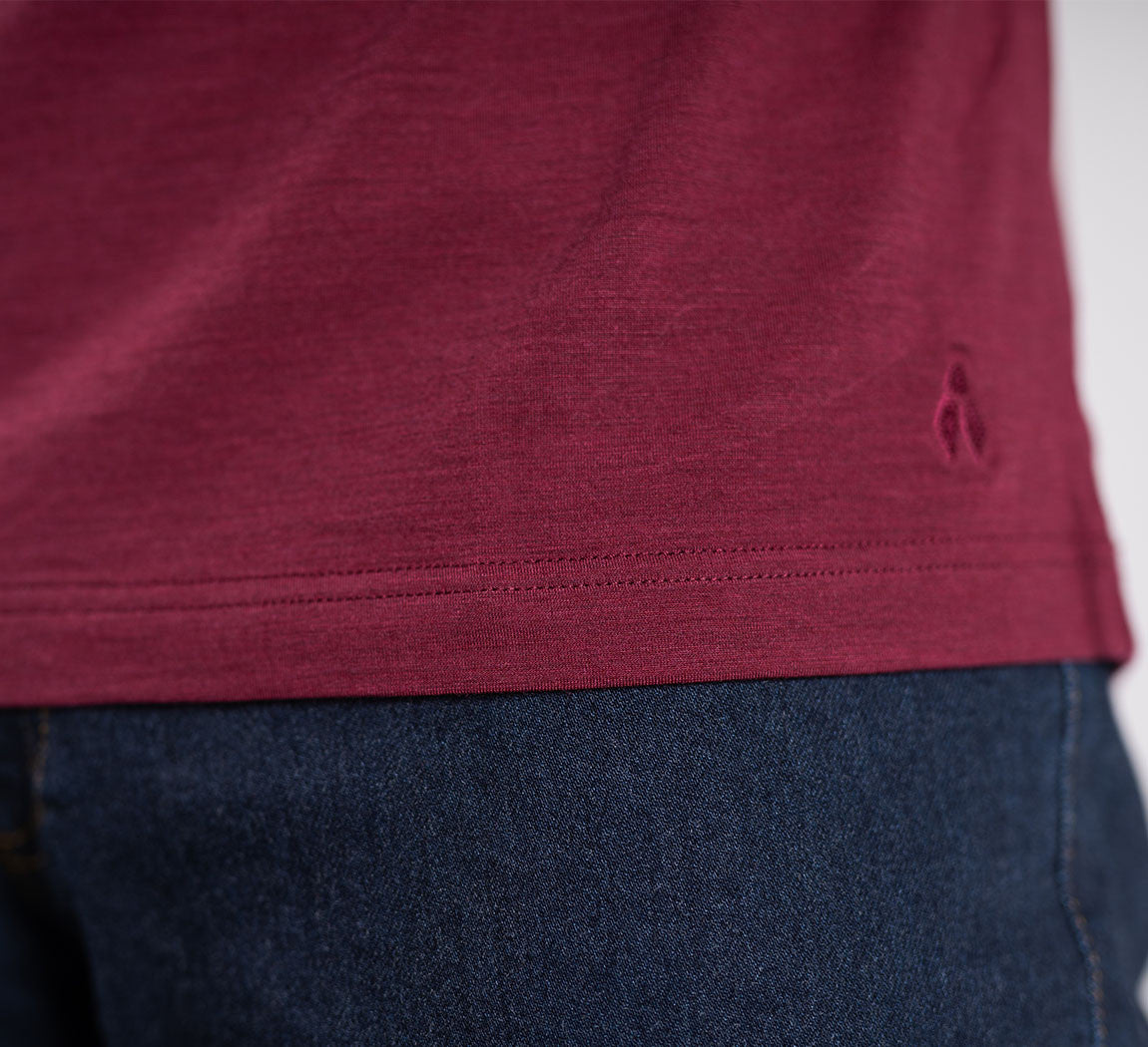 ACTION MERINO V-NECK TEE Bordeaux 