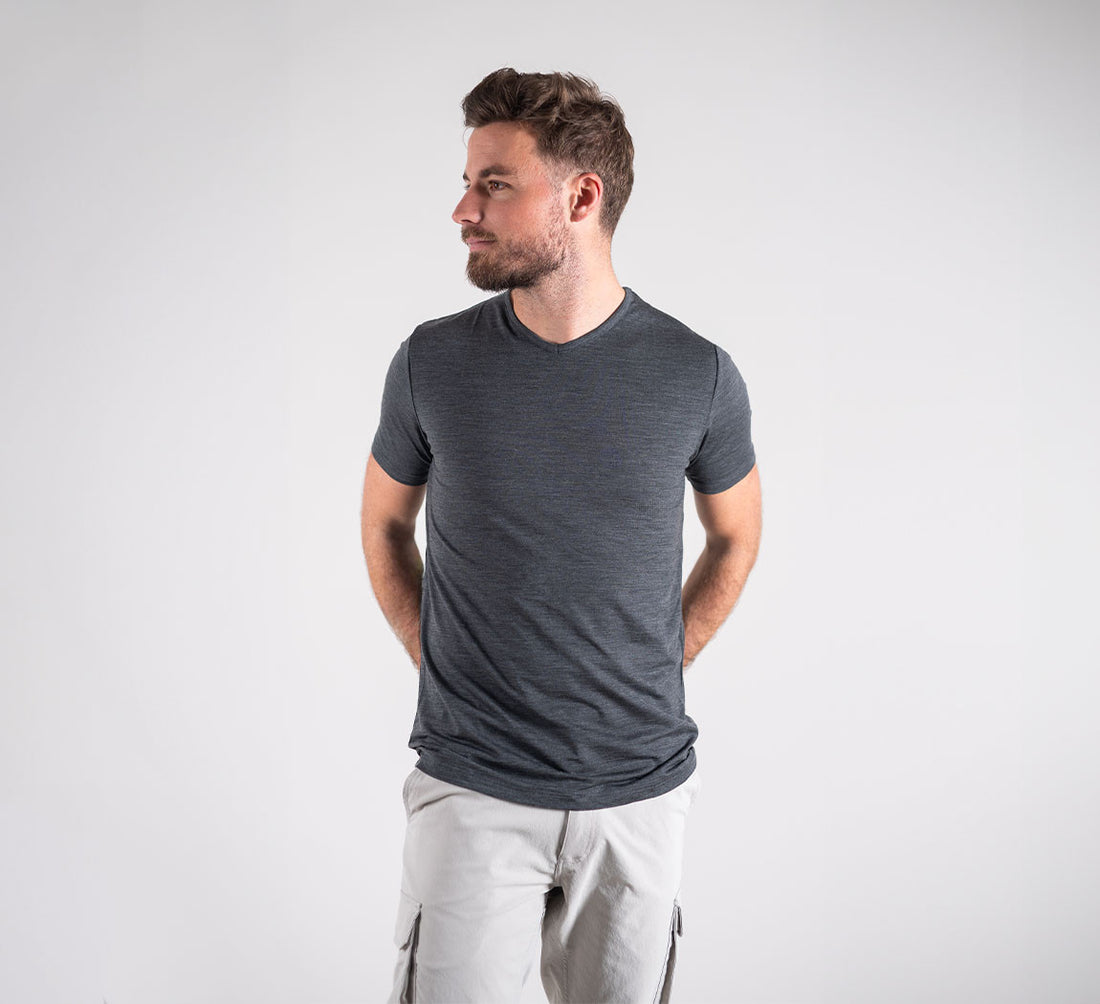 ACTION MERINO V-NECK TEE Gris Anthracite 