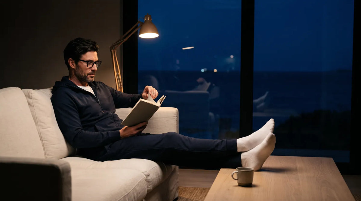 360 Merino Sweatshirt et Joggers portés à la maison, le soir