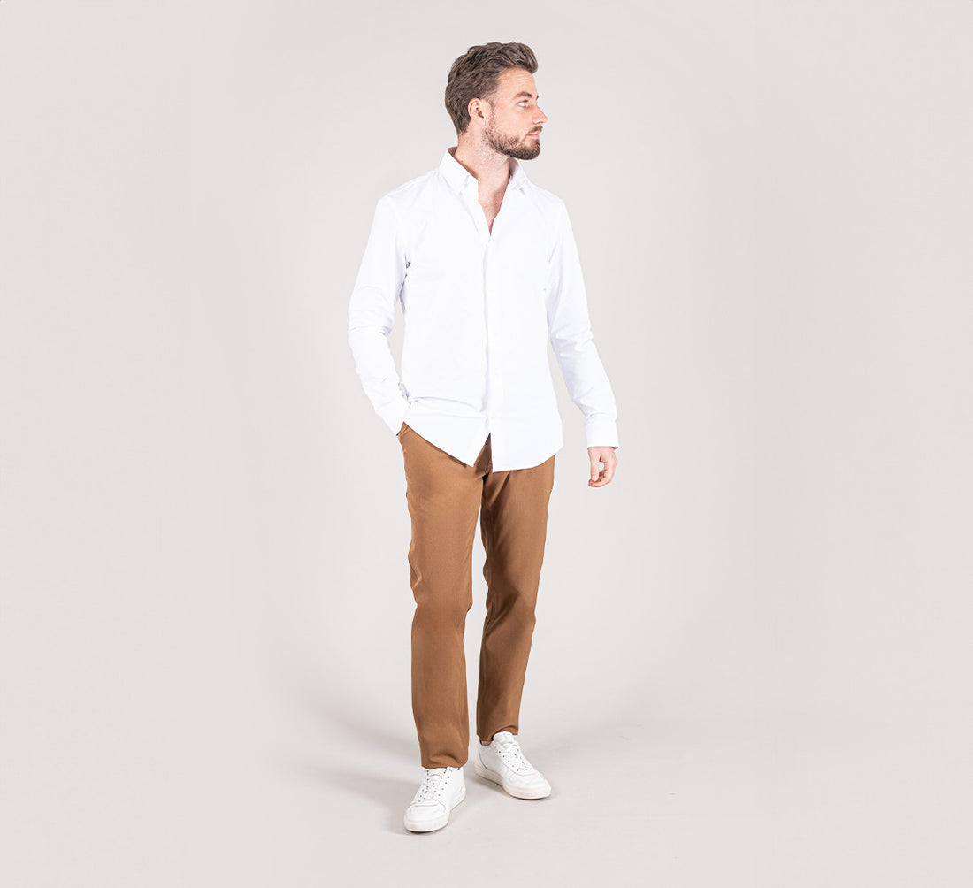 PERFORMANCE CHINOS Marron 