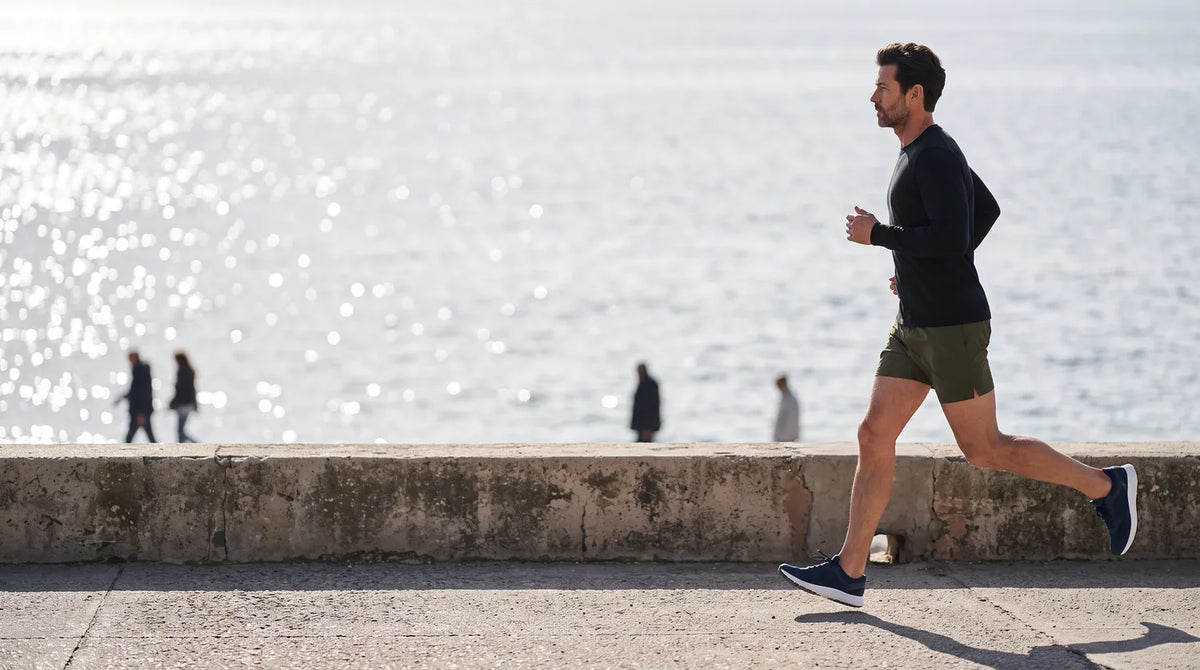 Running on the Mourillon seawall in winter, Performance Merino T-shirt