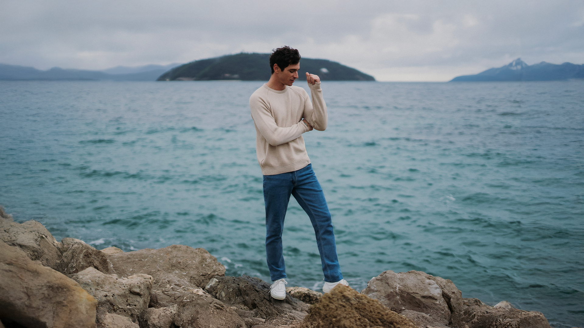 MERINO RAGLAN PULLOVER