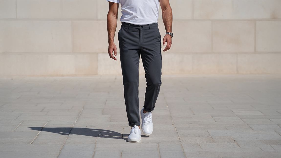 PERFORMANCE CHINOS