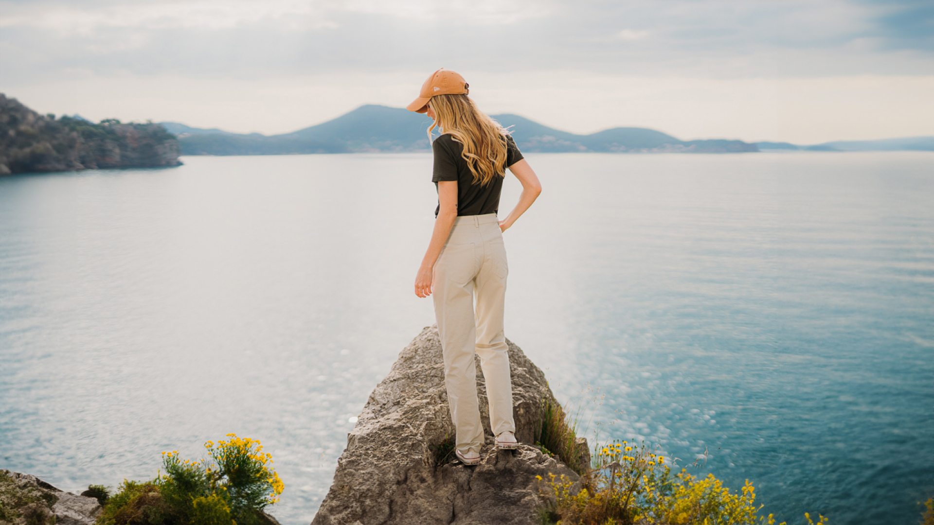 WOMAN EVERYDAY JEANS