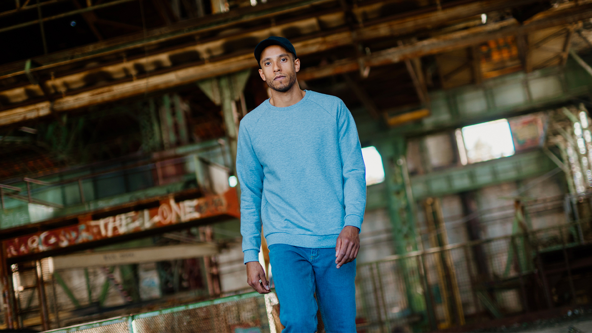 ESSENTIAL MERINO SWEATSHIRT